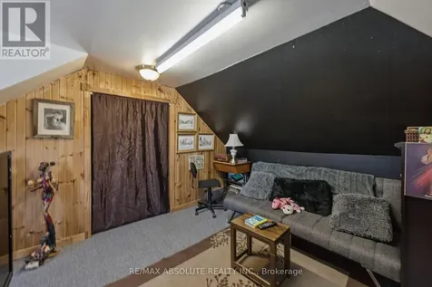 19 Leeds Street Smiths Falls ON K7A 2M6