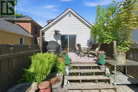 19 Leeds Street Smiths Falls ON K7A 2M6