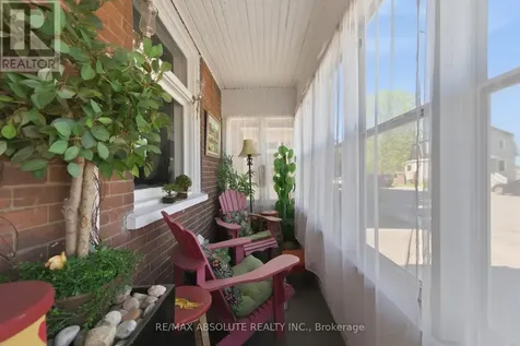 19 Leeds Street Smiths Falls ON K7A 2M6