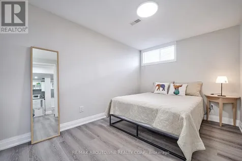 195 Greti Drive Hamilton ON L9B 1P9