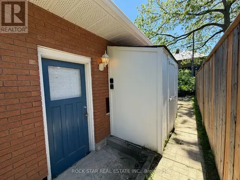 27 Elizabeth Street Cambridge ON N3C 2T2