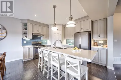 195 Greti Drive Hamilton ON L9B 1P9