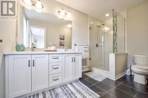195 Greti Drive Hamilton ON L9B 1P9