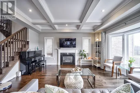 195 Greti Drive Hamilton ON L9B 1P9