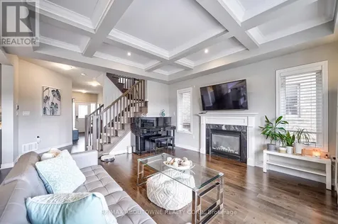 195 Greti Drive Hamilton ON L9B 1P9
