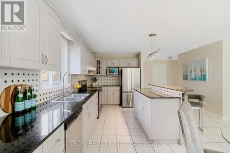 505 Yorkshire Drive Waterloo ON N2T 2V1