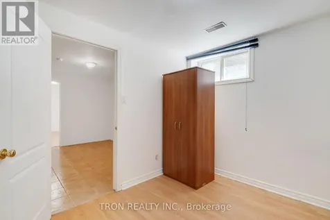 505 Yorkshire Drive Waterloo ON N2T 2V1