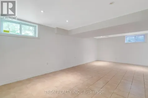 505 Yorkshire Drive Waterloo ON N2T 2V1