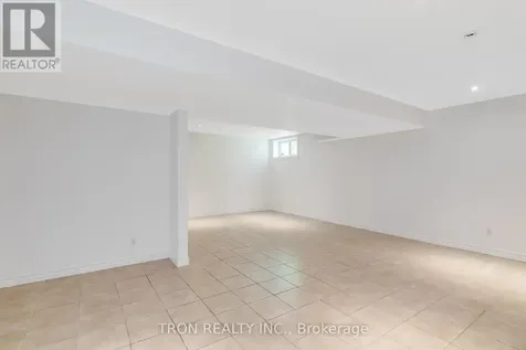 505 Yorkshire Drive Waterloo ON N2T 2V1