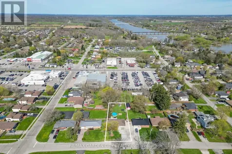 127 Ayr Street Haldimand ON N3W 1E5