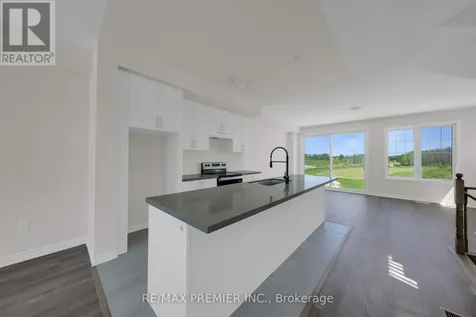 25 Sama Way Wasaga Beach ON L9Z 0K4