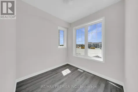 25 Sama Way Wasaga Beach ON L9Z 0K4