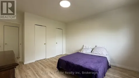 206 Indian Road Kitchener ON N2B 2S9