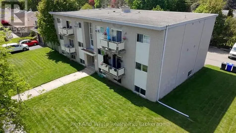 206 Indian Road Kitchener ON N2B 2S9