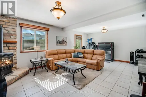 433 Tupper Street Hawkesbury ON K6A 3L9