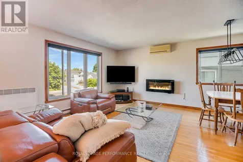 433 Tupper Street Hawkesbury ON K6A 3L9
