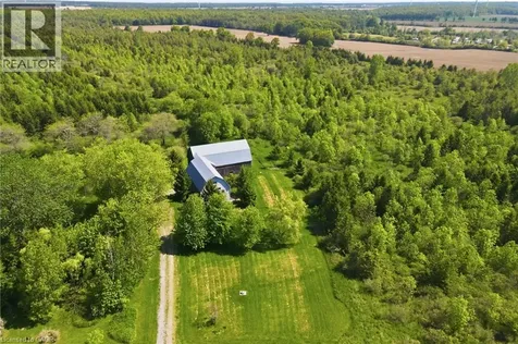 2069 Lakeshore Road Haldimand ON N1A 2W8