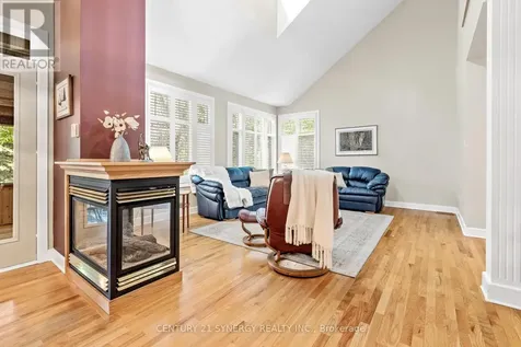 45 Turtle Point Private Ottawa ON K2K 3P1