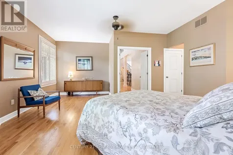 45 Turtle Point Private Ottawa ON K2K 3P1