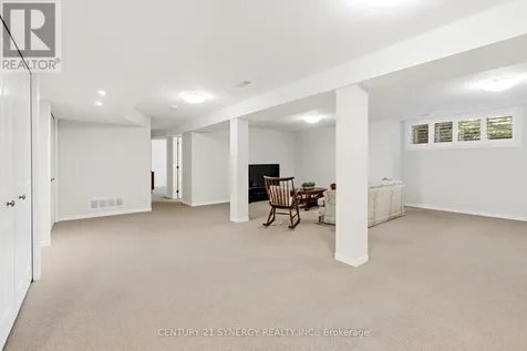 45 Turtle Point Private Ottawa ON K2K 3P1