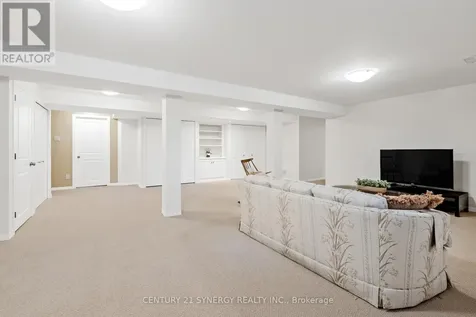 45 Turtle Point Private Ottawa ON K2K 3P1