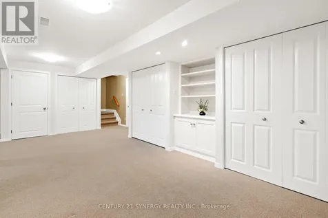 45 Turtle Point Private Ottawa ON K2K 3P1