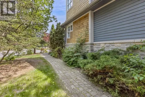 45 Turtle Point Private Ottawa ON K2K 3P1