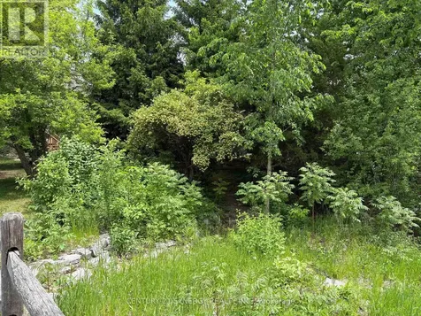 45 Turtle Point Private Ottawa ON K2K 3P1