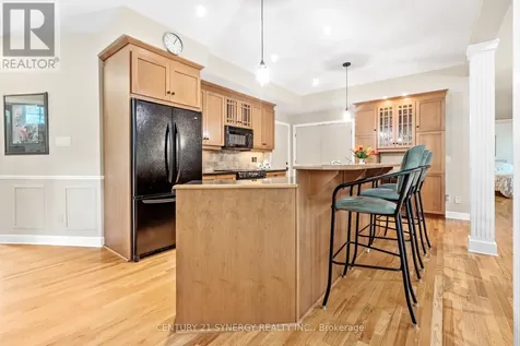 45 Turtle Point Private Ottawa ON K2K 3P1