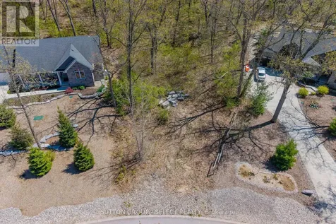 10126 Pinery Bluffs Rd, Lot 8 Road Lambton Shores ON N0M 1T0