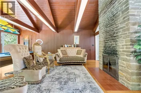 1356 Oak Lane Mississauga ON L5H 2X7