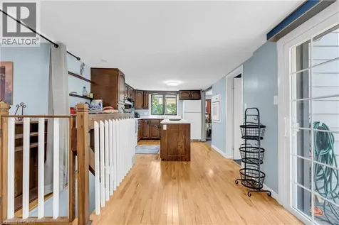 1356 Oak Lane Mississauga ON L5H 2X7