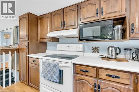 1356 Oak Lane Mississauga ON L5H 2X7