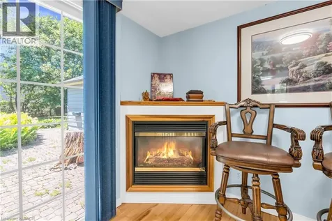 1356 Oak Lane Mississauga ON L5H 2X7