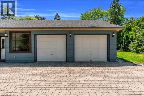 1356 Oak Lane Mississauga ON L5H 2X7