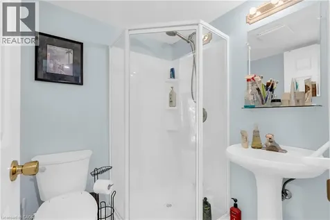 1356 Oak Lane Mississauga ON L5H 2X7