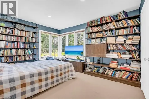 1356 Oak Lane Mississauga ON L5H 2X7