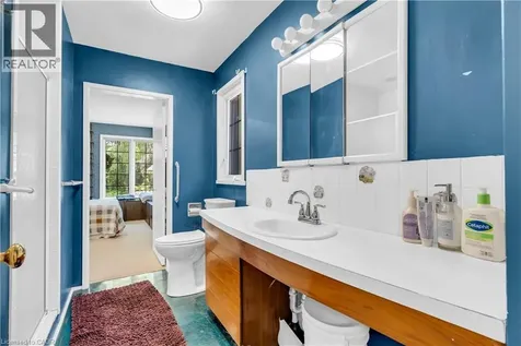 1356 Oak Lane Mississauga ON L5H 2X7