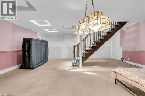 1356 Oak Lane Mississauga ON L5H 2X7