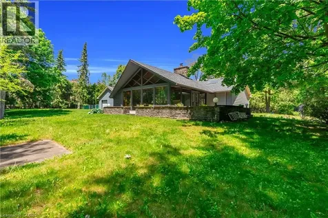 1356 Oak Lane Mississauga ON L5H 2X7