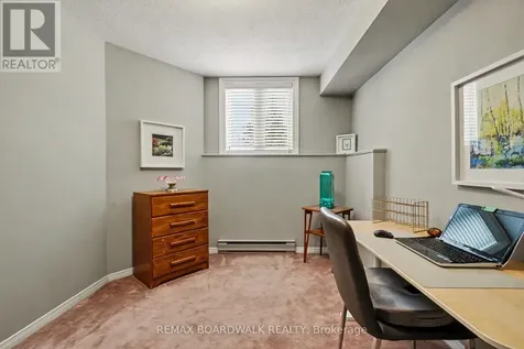 5 Briston Private Ottawa ON K1G 5P6
