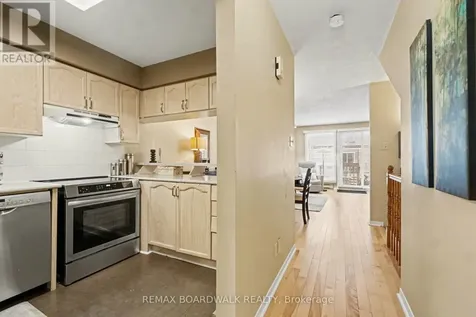 5 Briston Private Ottawa ON K1G 5P6
