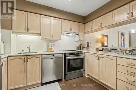5 Briston Private Ottawa ON K1G 5P6