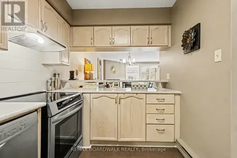 5 Briston Private Ottawa ON K1G 5P6