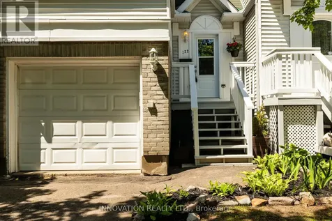 122 Castlegreen Private Ottawa ON K1T 3N2