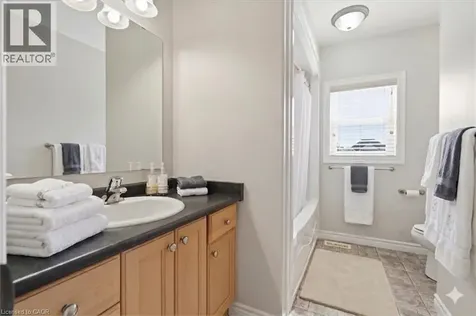 28 Roth Avenue Baden ON N3A 4K8