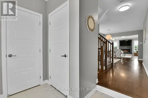 359 Willow Aster Circle Ottawa ON K4A 1C8