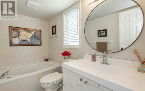 32 Valleymede Court Collingwood ON L9Y 5E4