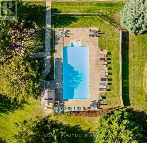 32 Valleymede Court Collingwood ON L9Y 5E4