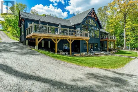 14 Carling Cove Drive Carling ON P0G 1G0